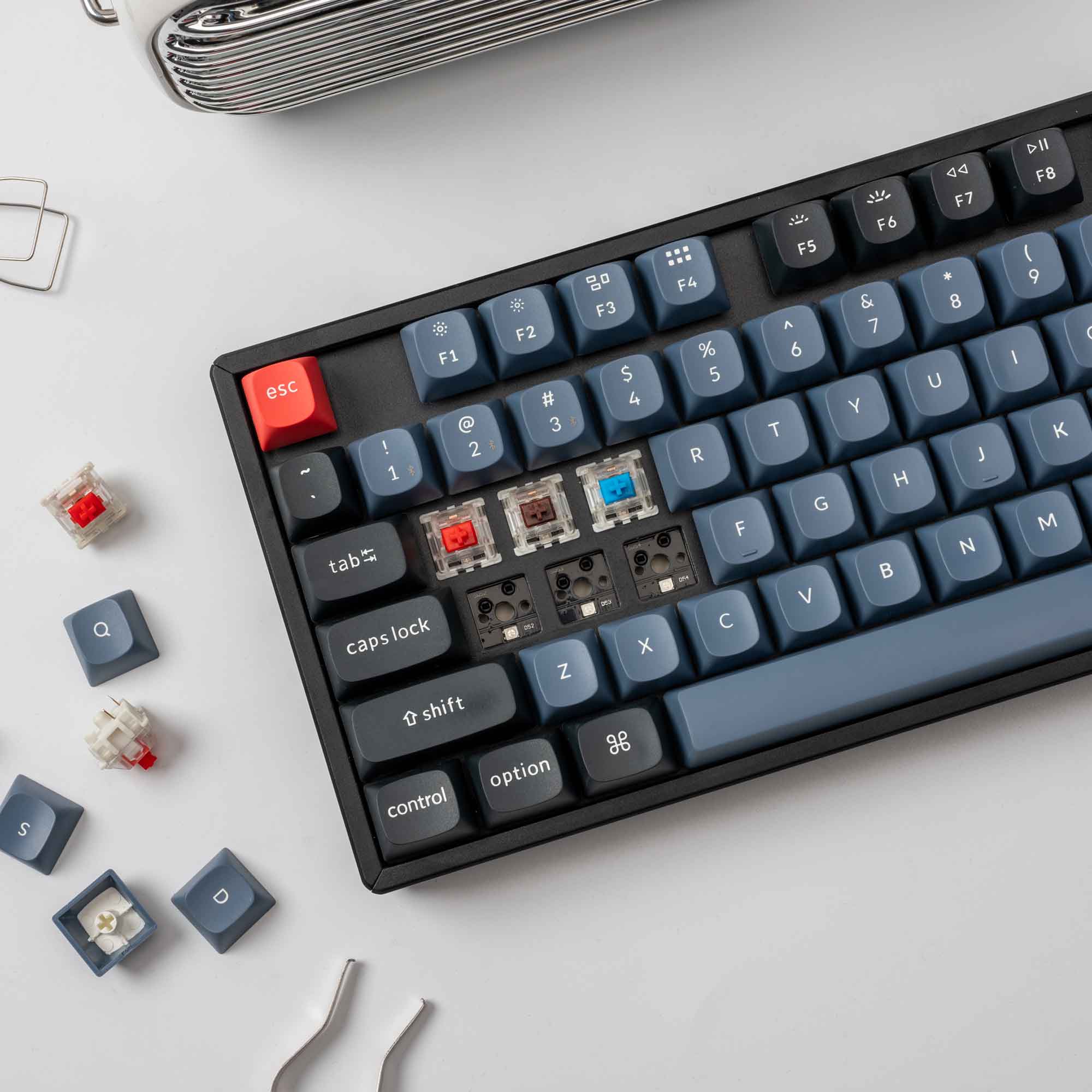 Keychron K8 Pro hot-swappable feature Keychron K8 Pro hot-swappable feature