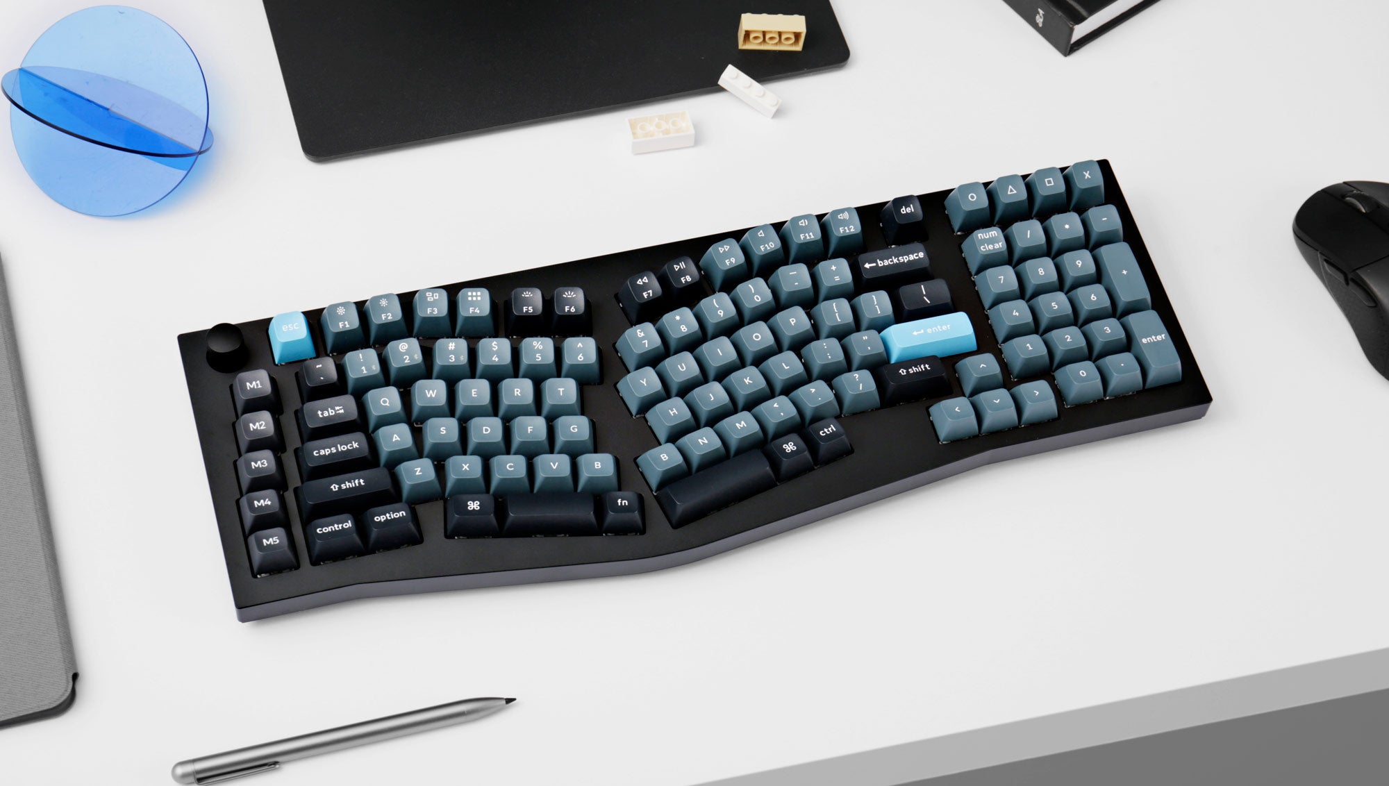 Keychron Q13 Pro QMK/VIA 96% Alice layout wireless custom mechanical keyboard Keychron Q13 Pro QMK/VIA 96% Alice layout wireless custom mechanical keyboard